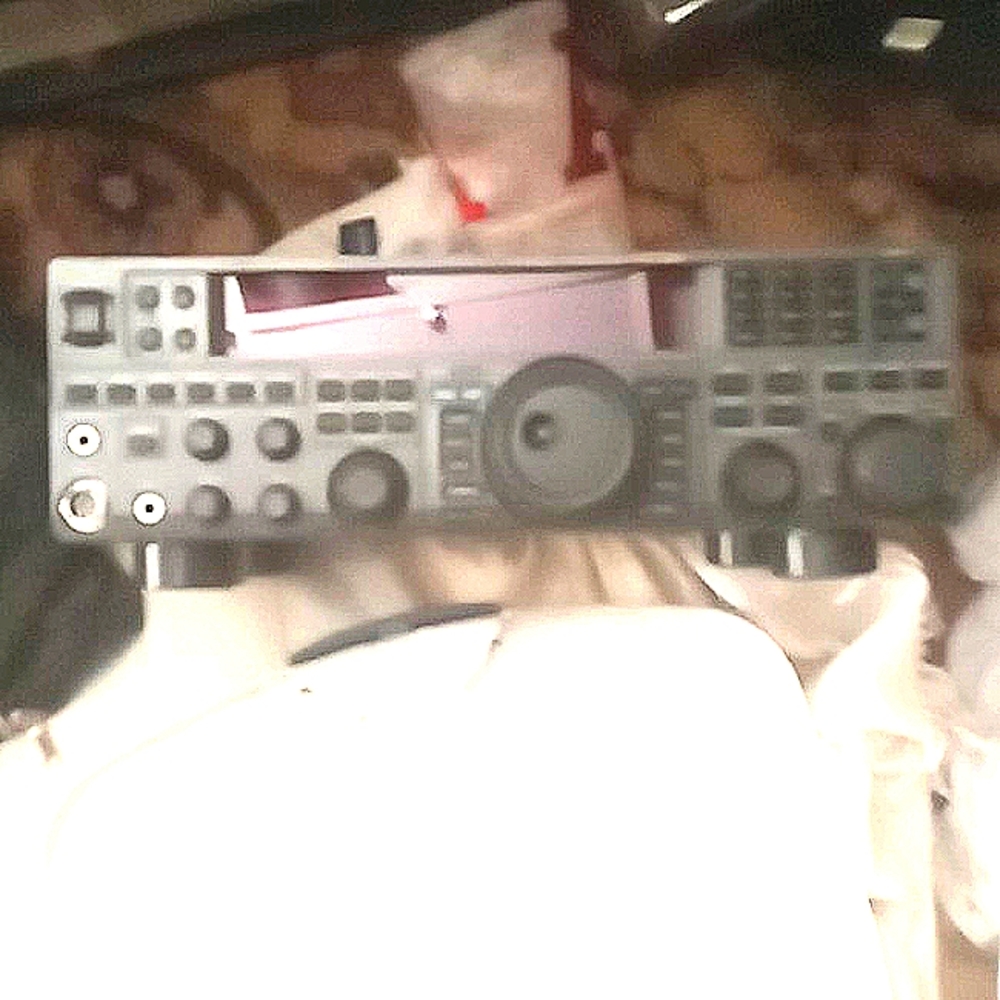 Ham radio in great condition hurry this wont last long